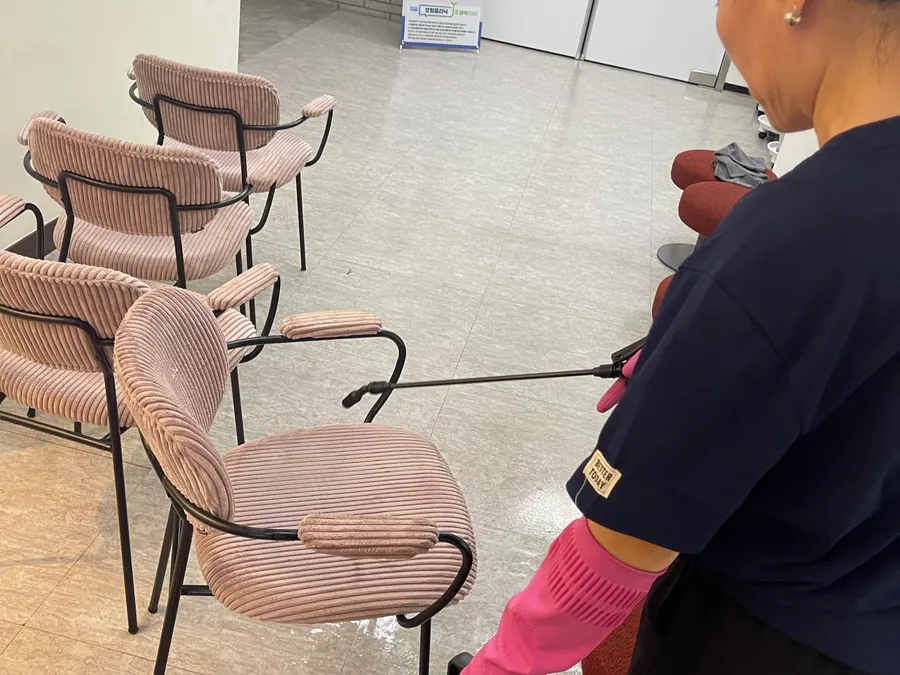 안양 IT단지 사무실 패브릭 청소 작업 현장 1